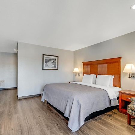 Quality Inn Санта Круз Екстериор снимка